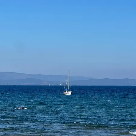 Apartmán Beautiful With Parking!